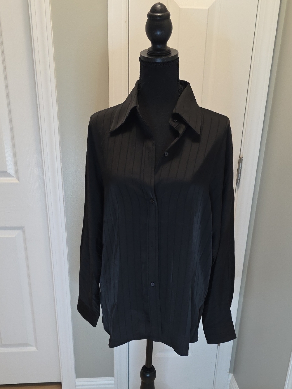 Commense Black Button-Front Shirt